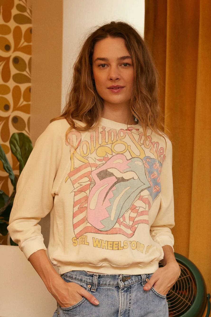 NEW PEOPLE OF LEISURE rolling stones steel wheels raglan sweatshirt in cream